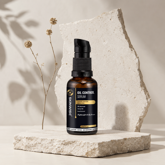 Oil Control Serum with Niacinamide & Green Tea Extract for glowing, balanced skin